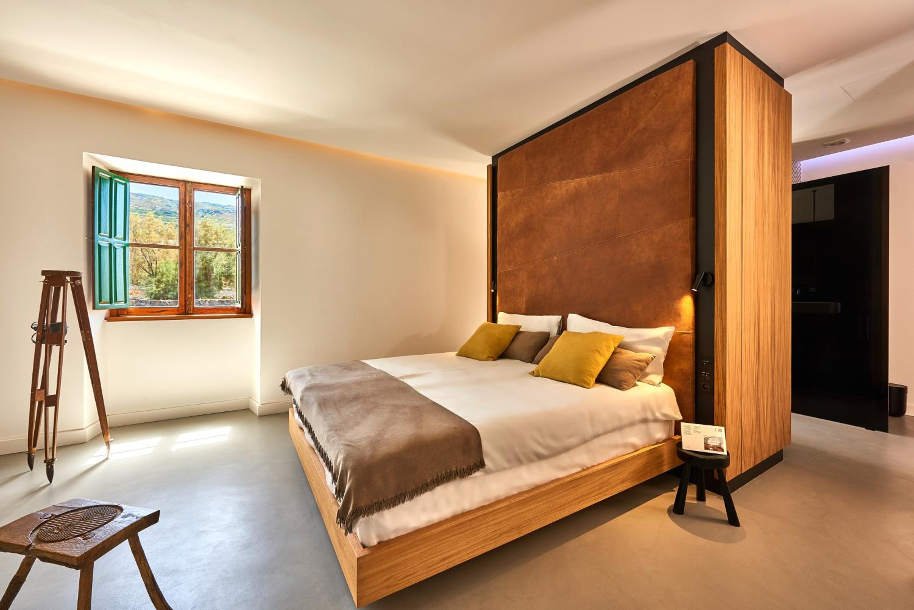 Deluxe Suite with Sea View