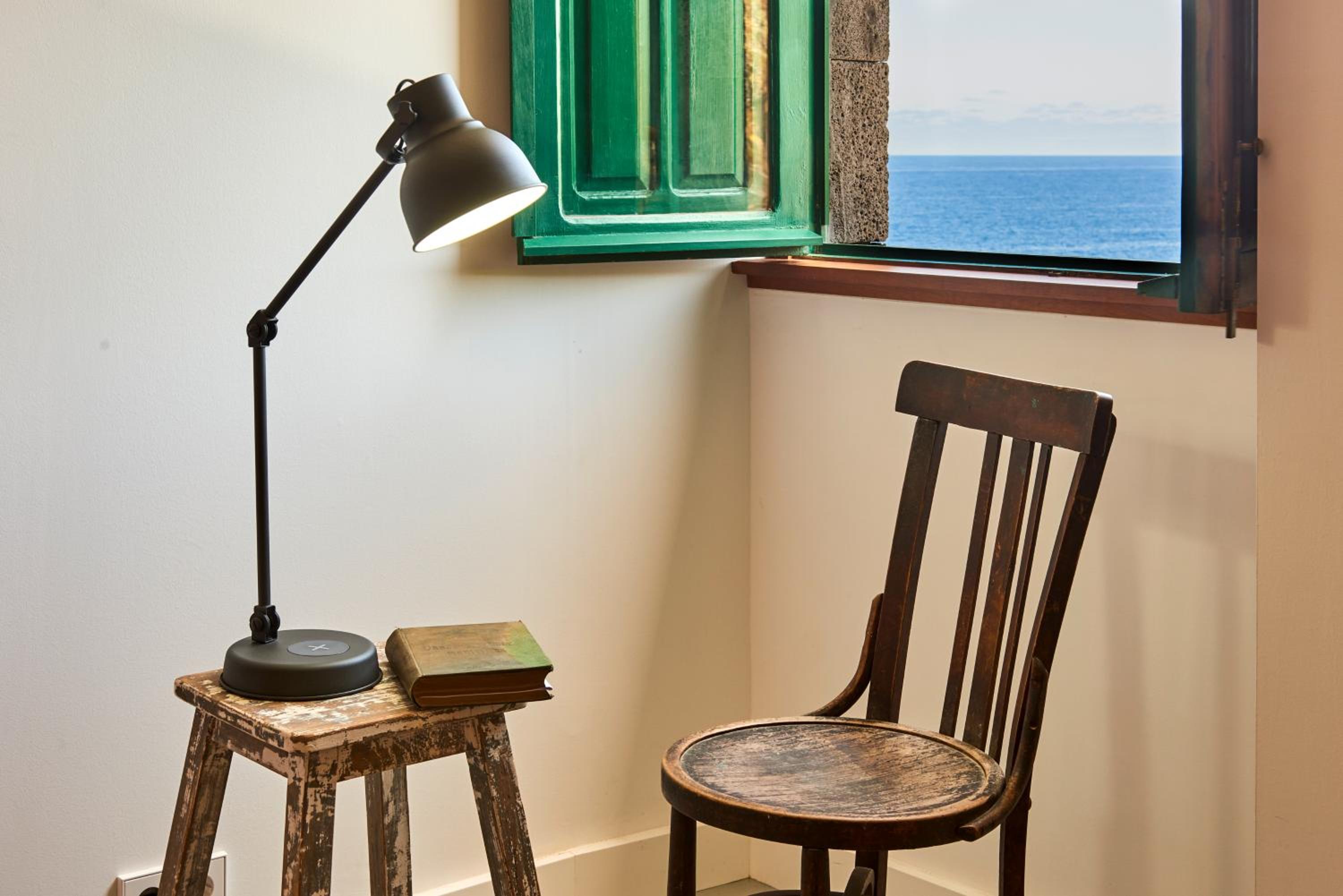 Deluxe Suite with Sea View