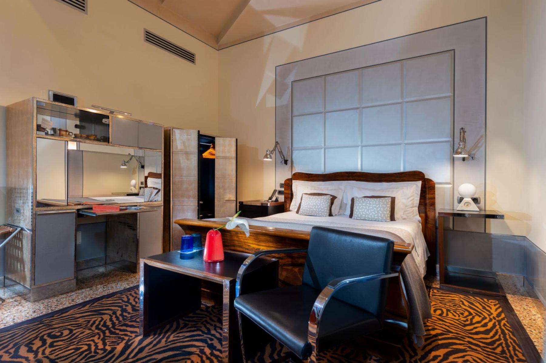 Deluxe Double Room photo 2