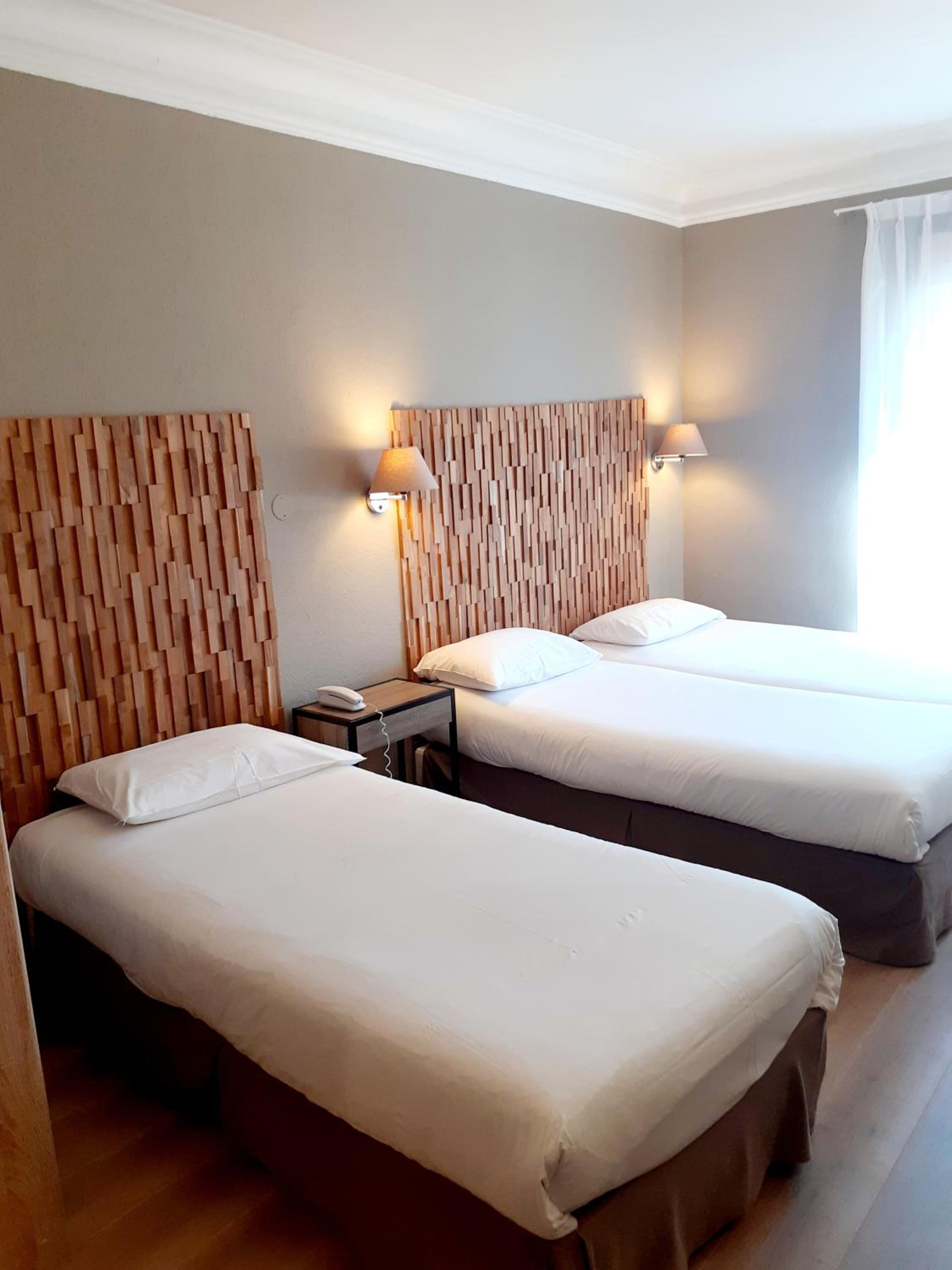 Standard Triple Room - Photo 6
