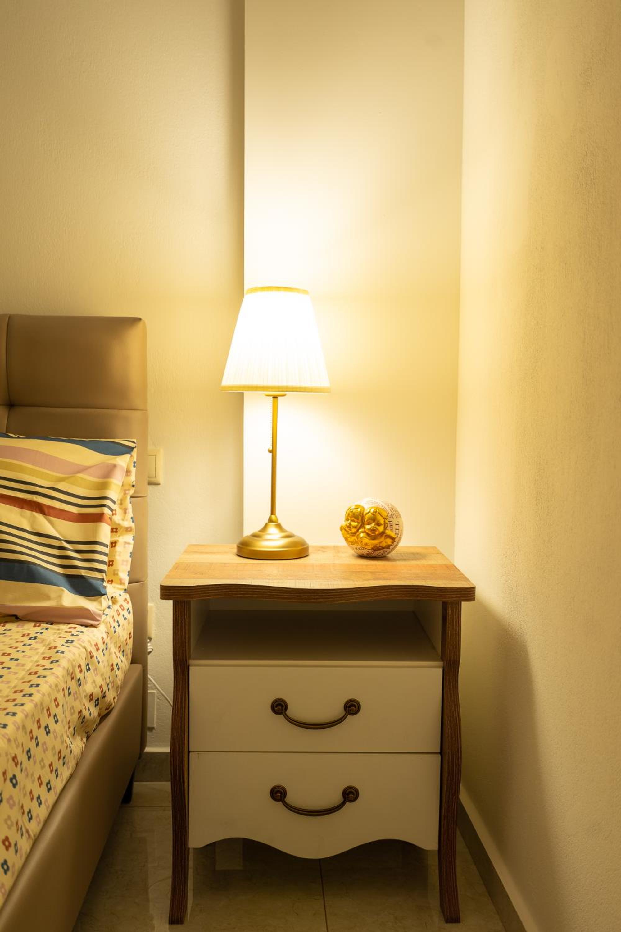 Two-Bedroom Apartment - Photo 25