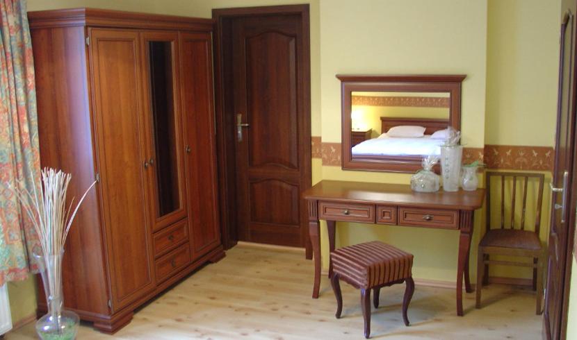 Five-Bedroom House photo 2