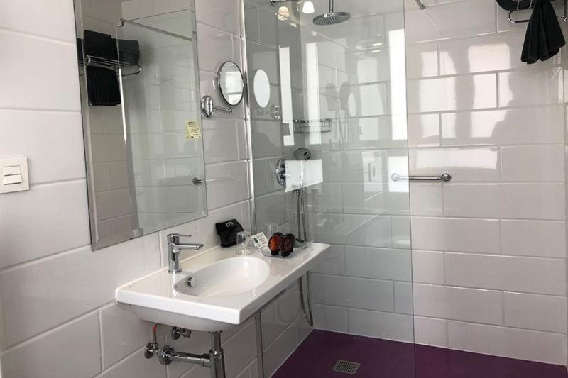Habitación #225364047