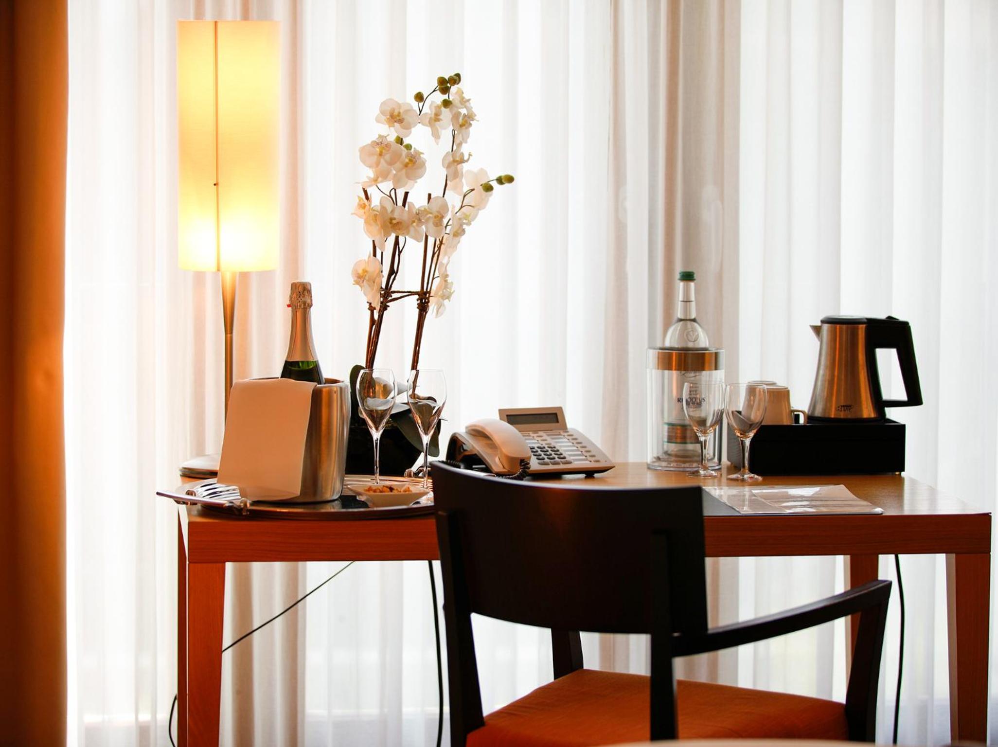 Suite with Garden View