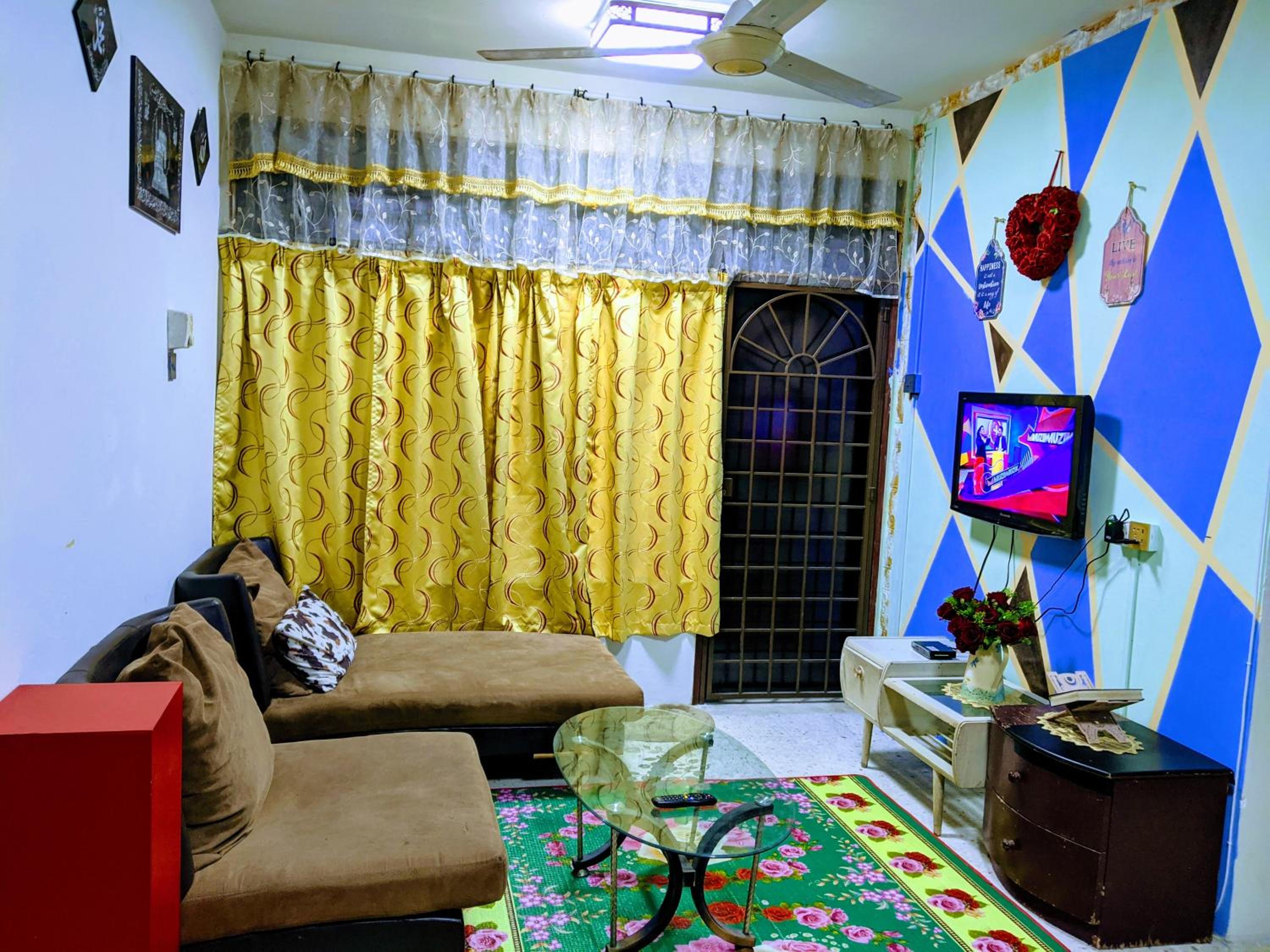 Three-Bedroom Apartment photo 2