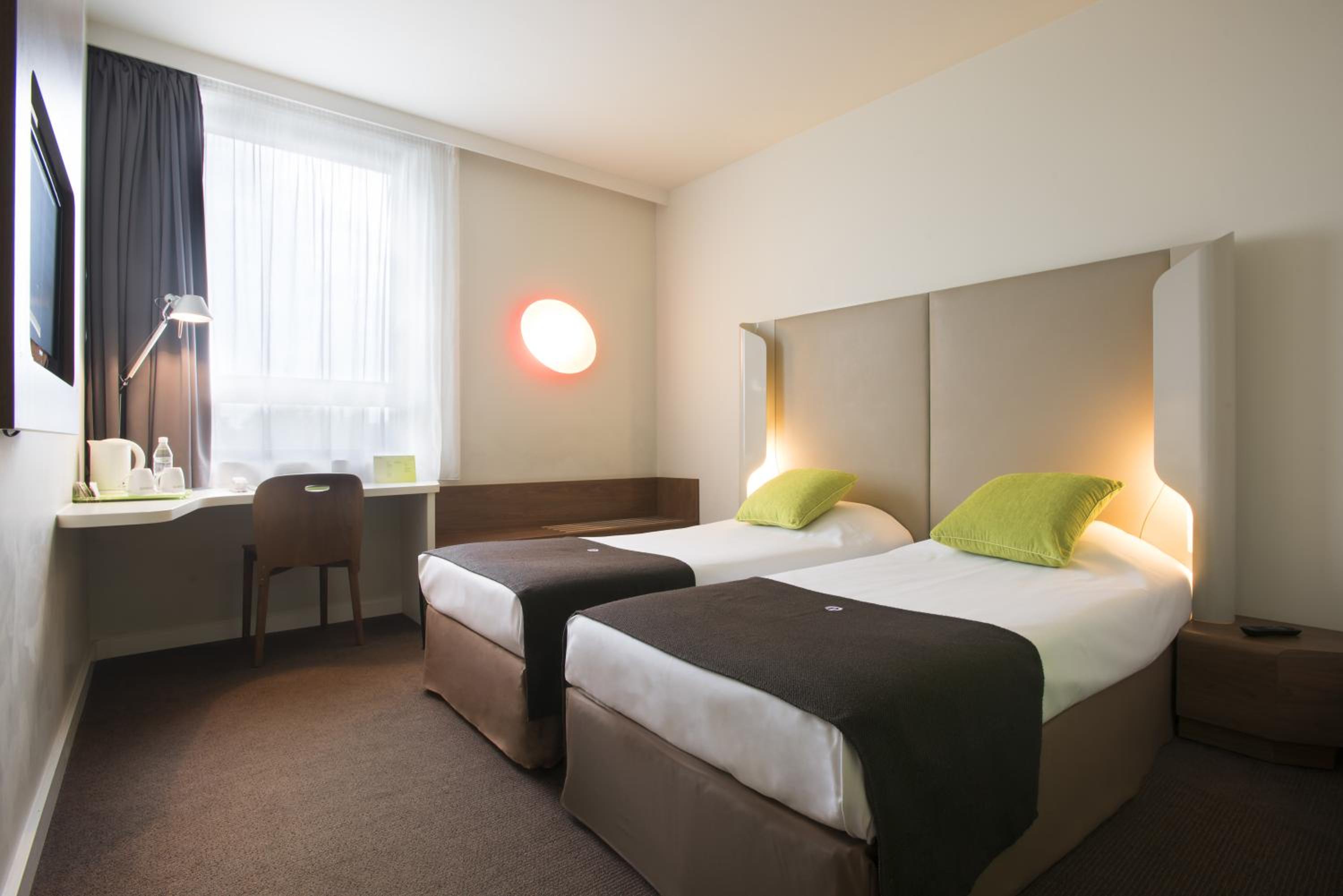 Standard Room - 2 Single Beds - Photo 1