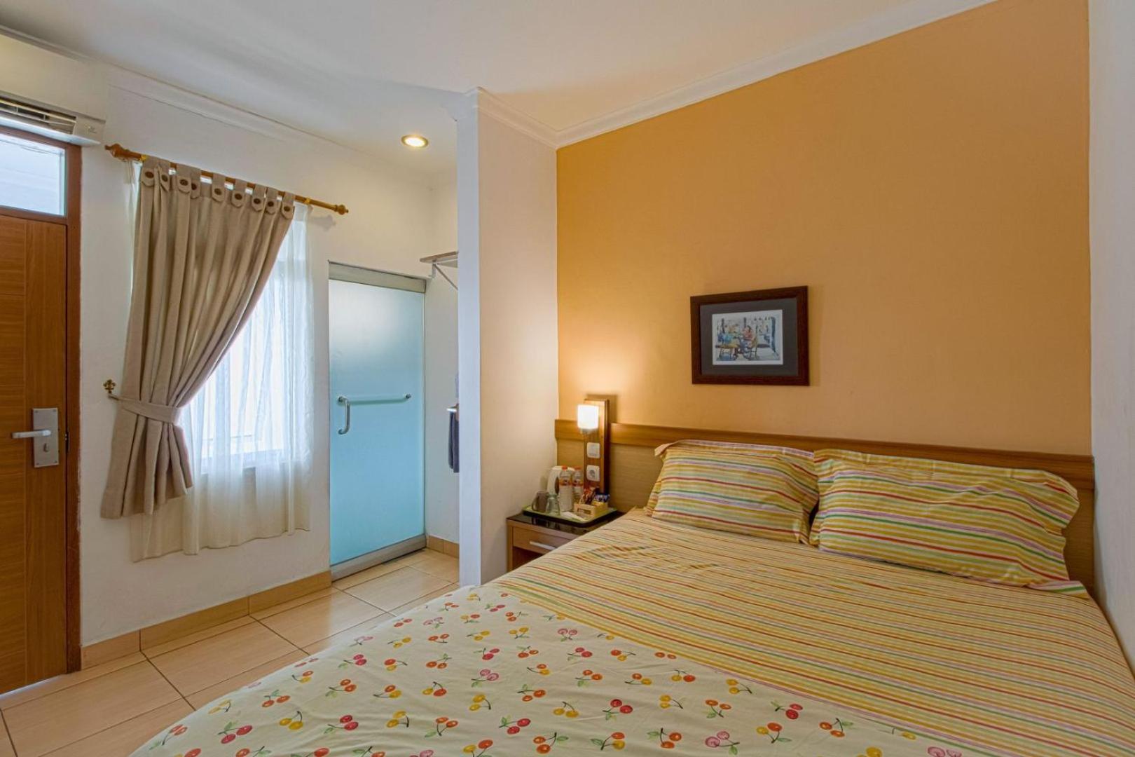 Standard Double Room - Photo 3