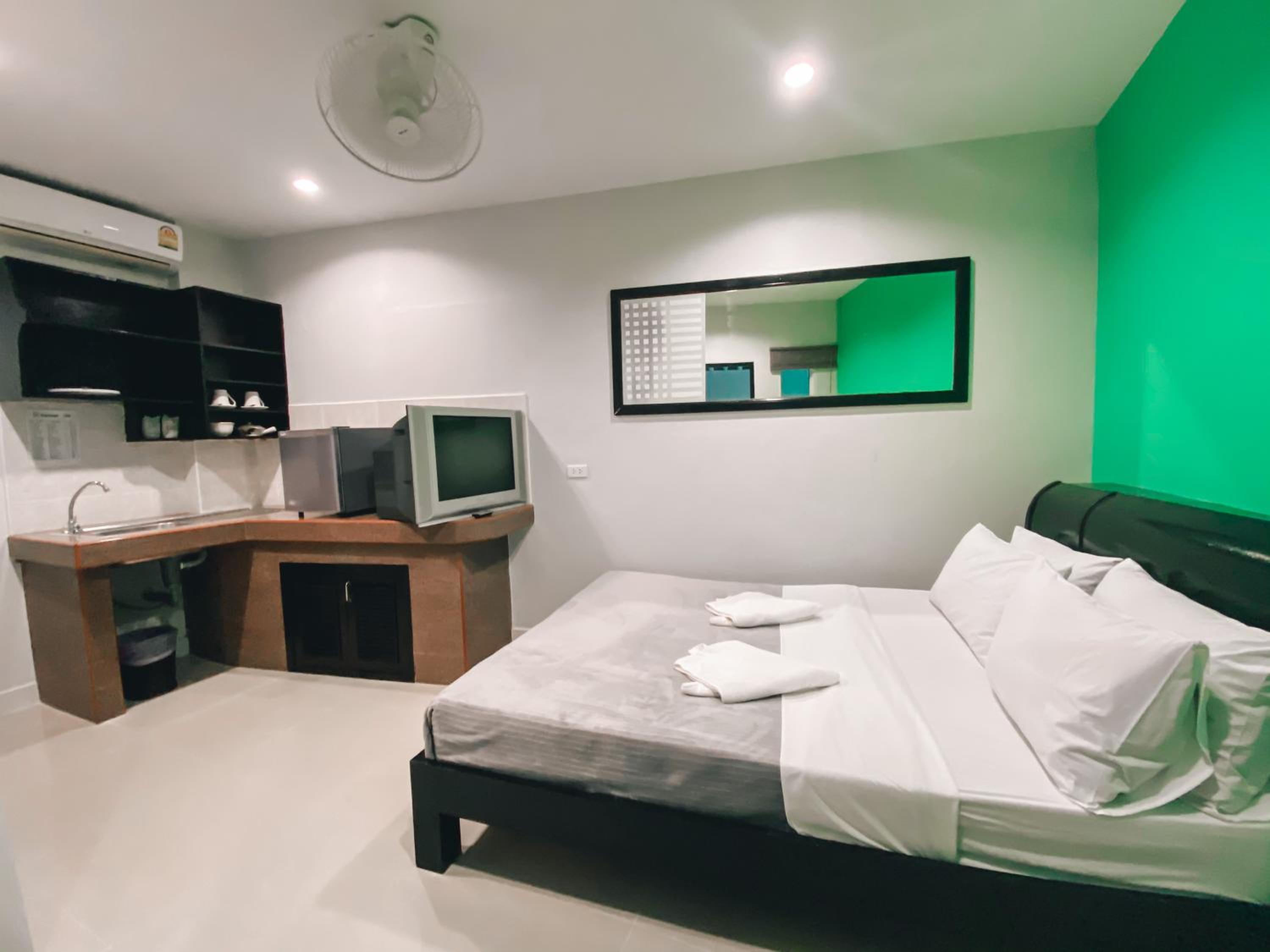 Small Double Room photo 1