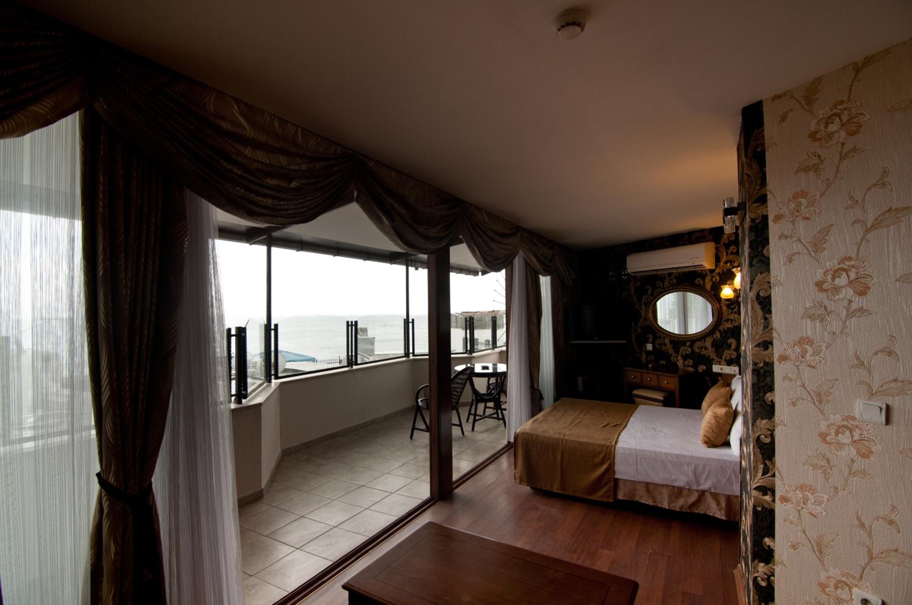 Suite Room with Sea View photo 3