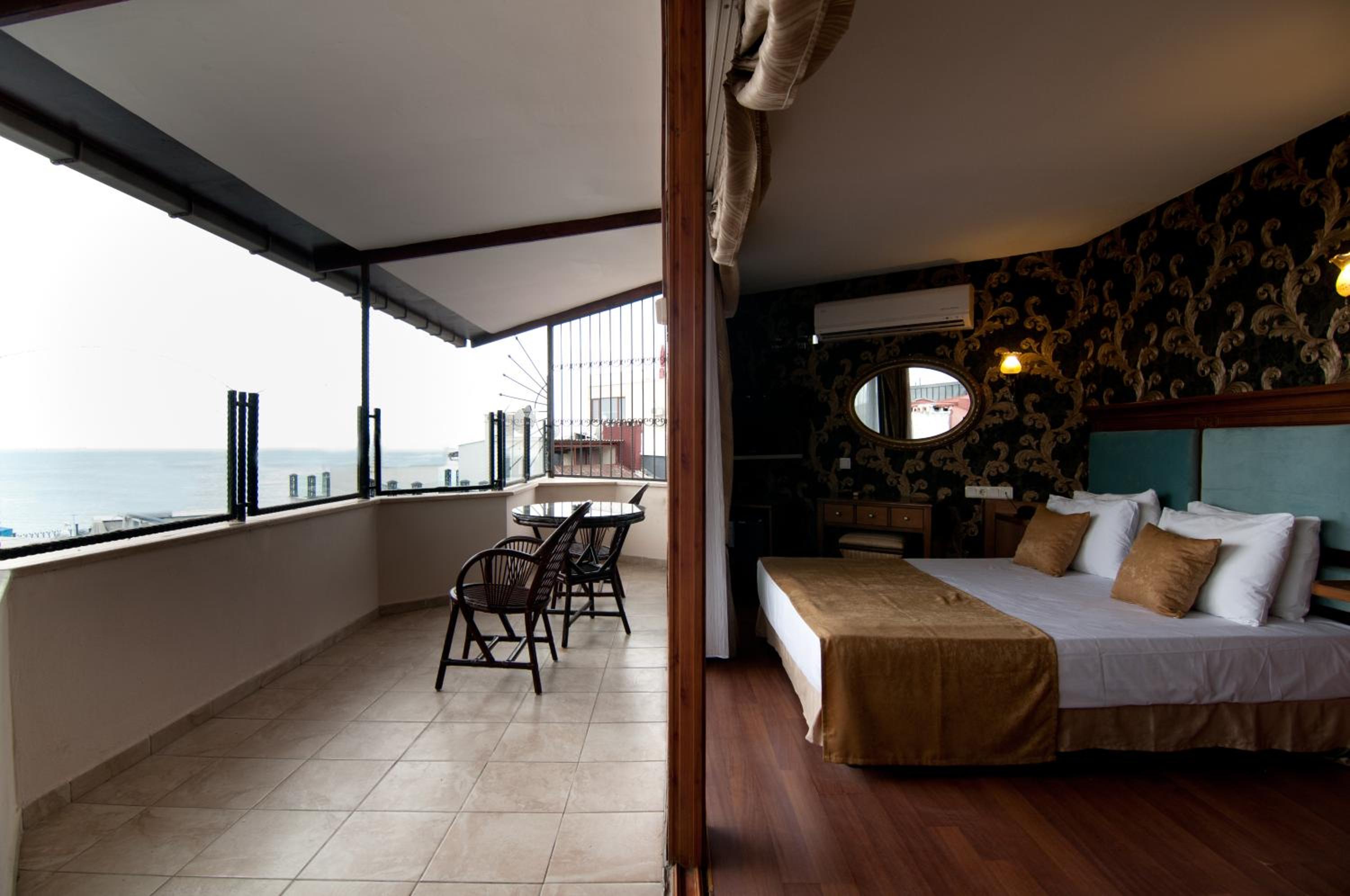 Suite Room with Sea View photo 1