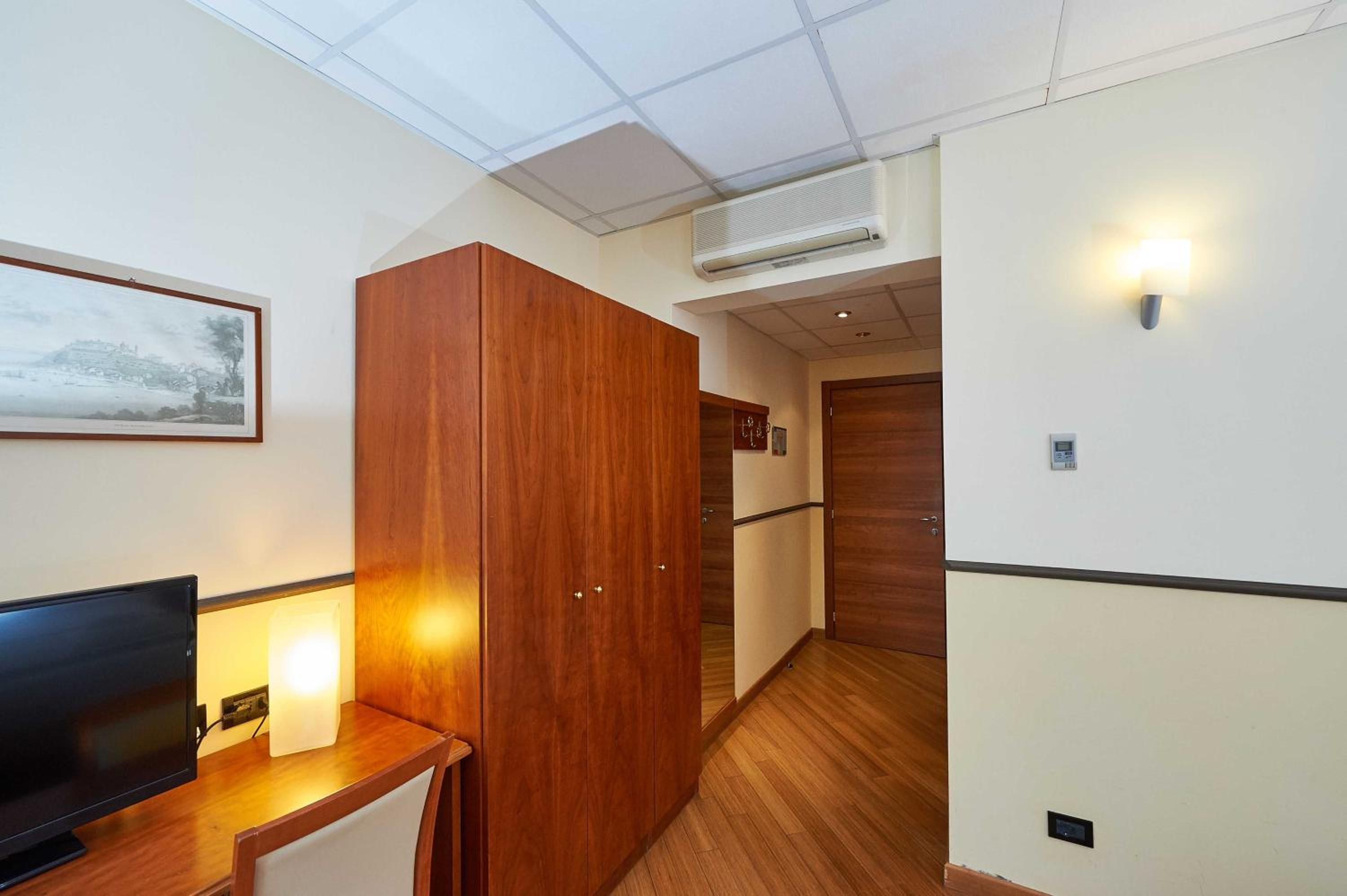 Executive Double or Twin Room - Photo 1