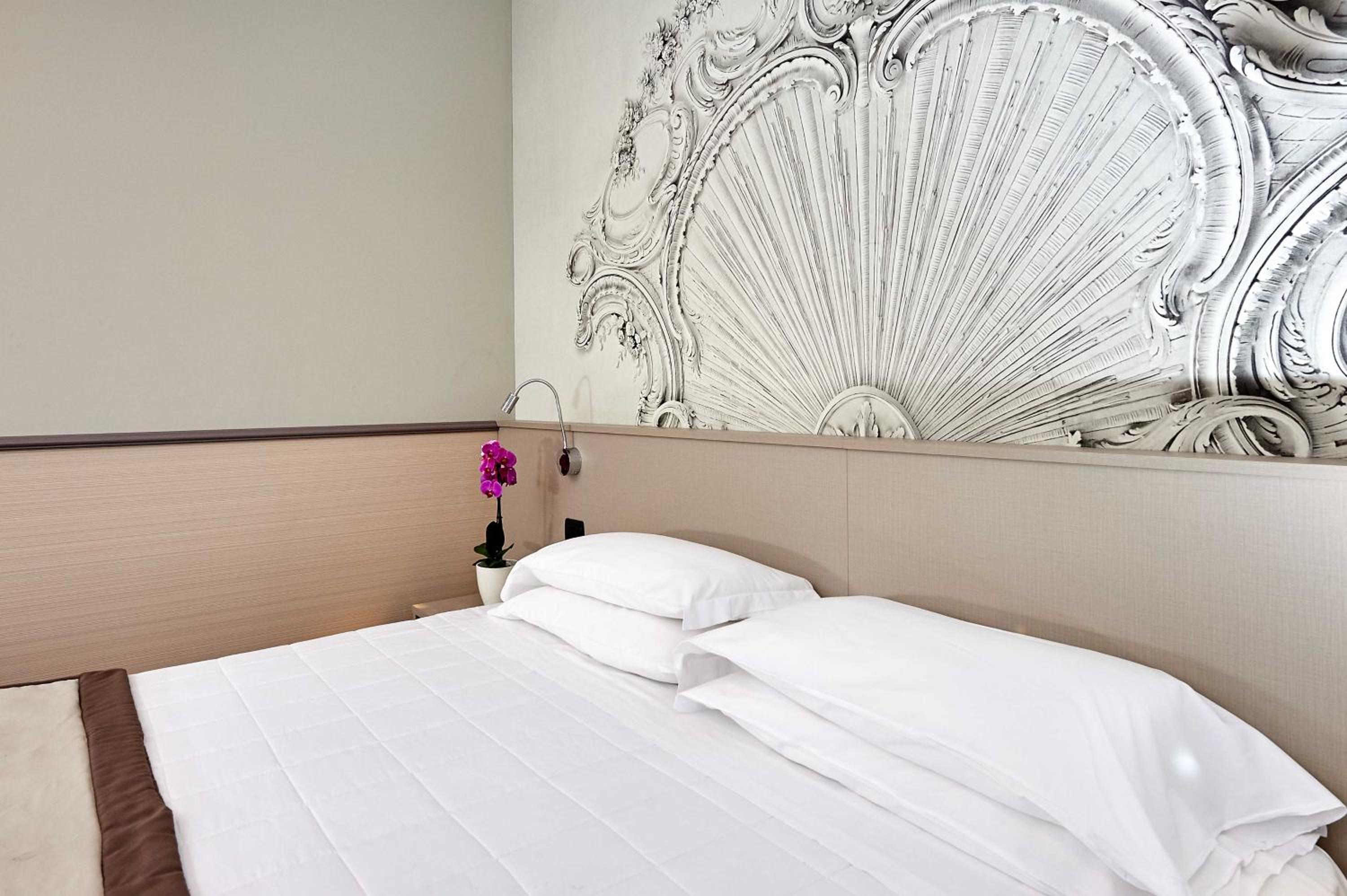 Executive Double or Twin Room - Photo 6