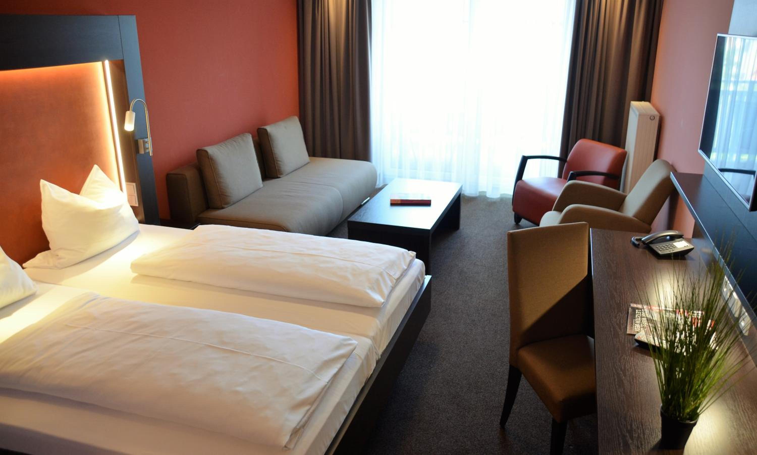 Premium Double Room with Balcony/Terrace - Photo 13