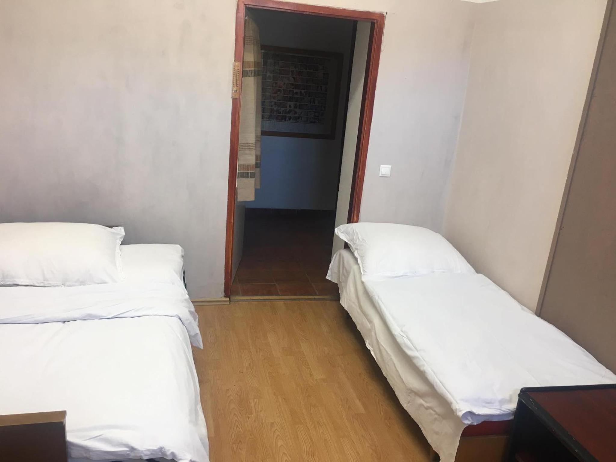Small Twin Room photo 2