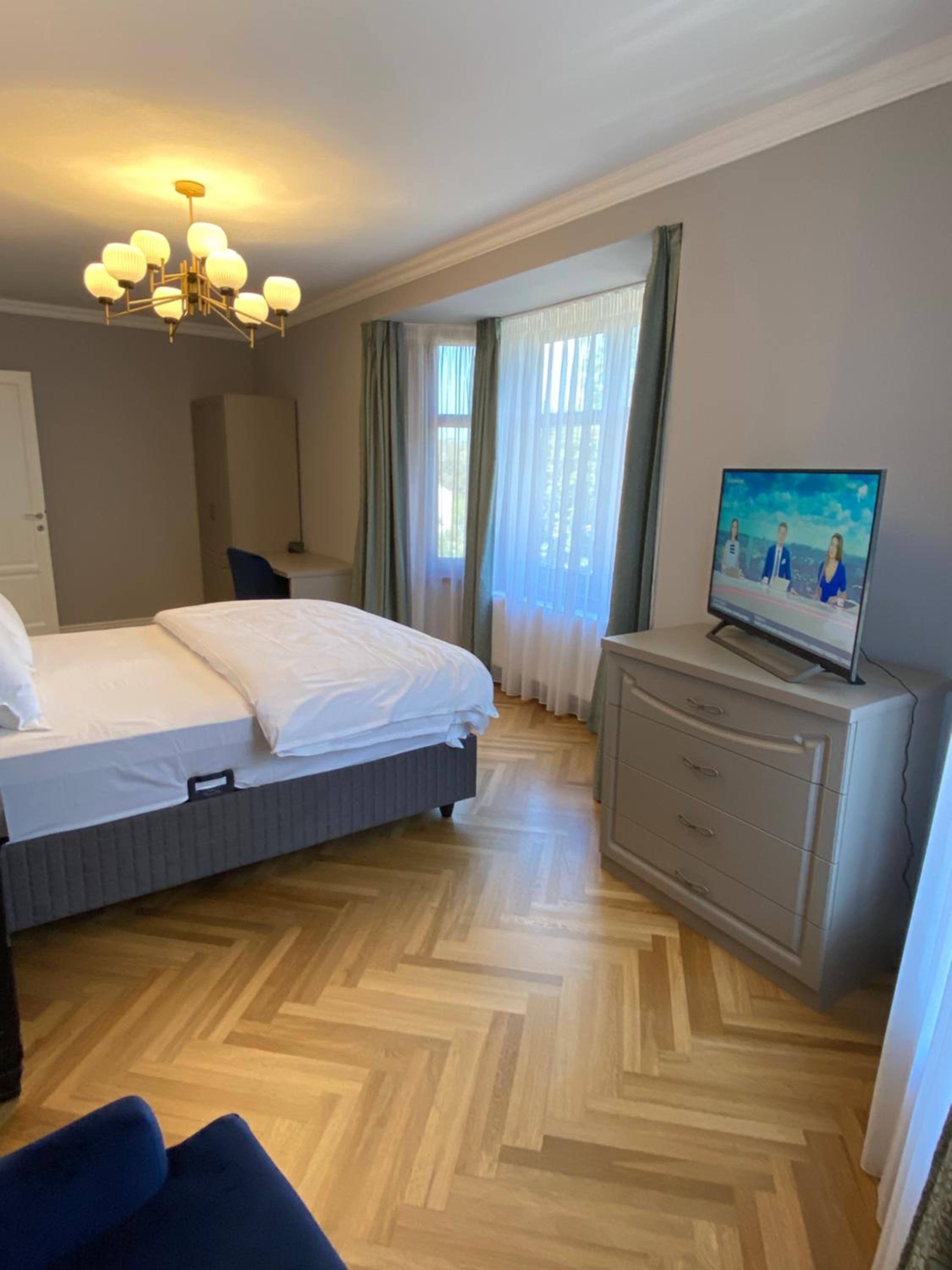 Two-Bedroom Apartment - Photo 6