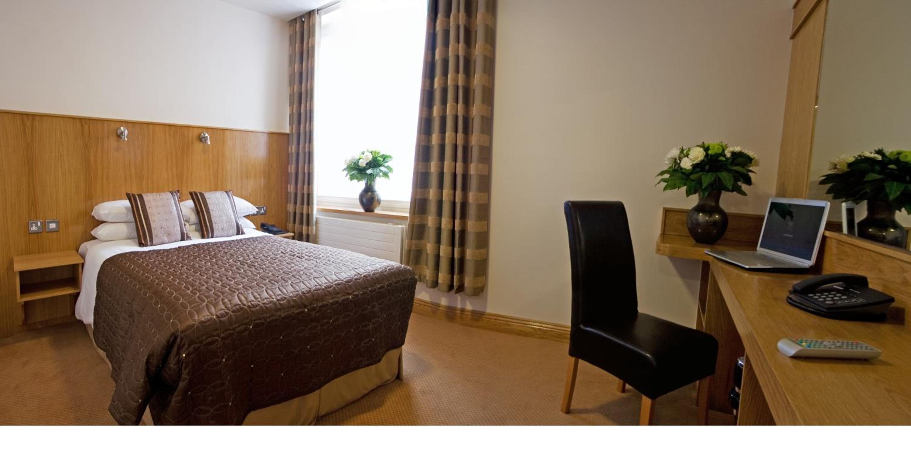 Quad Room