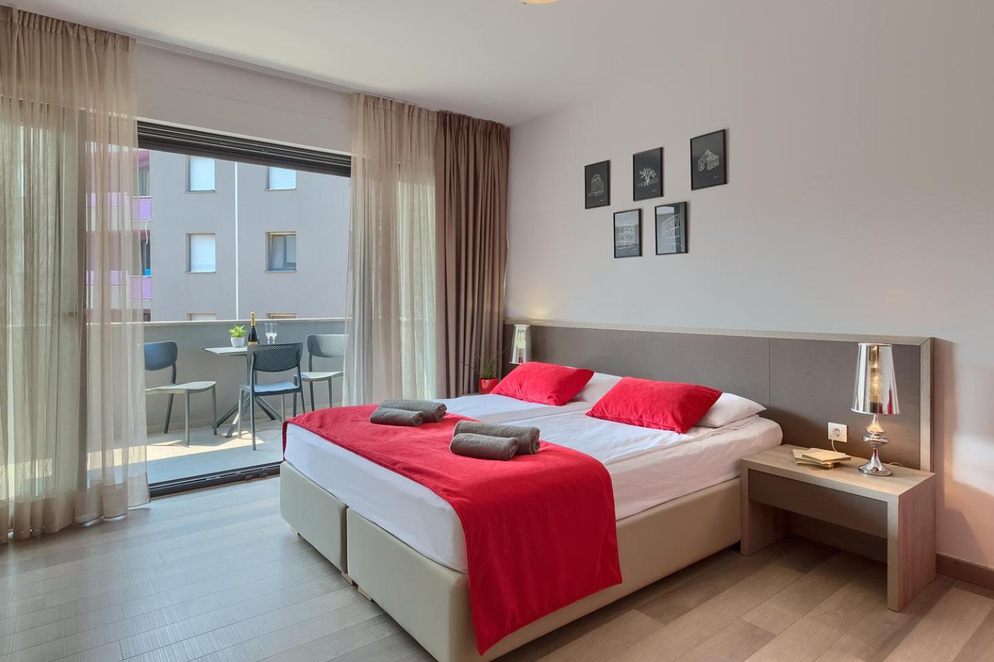 Deluxe Double Room with Balcony photo 1