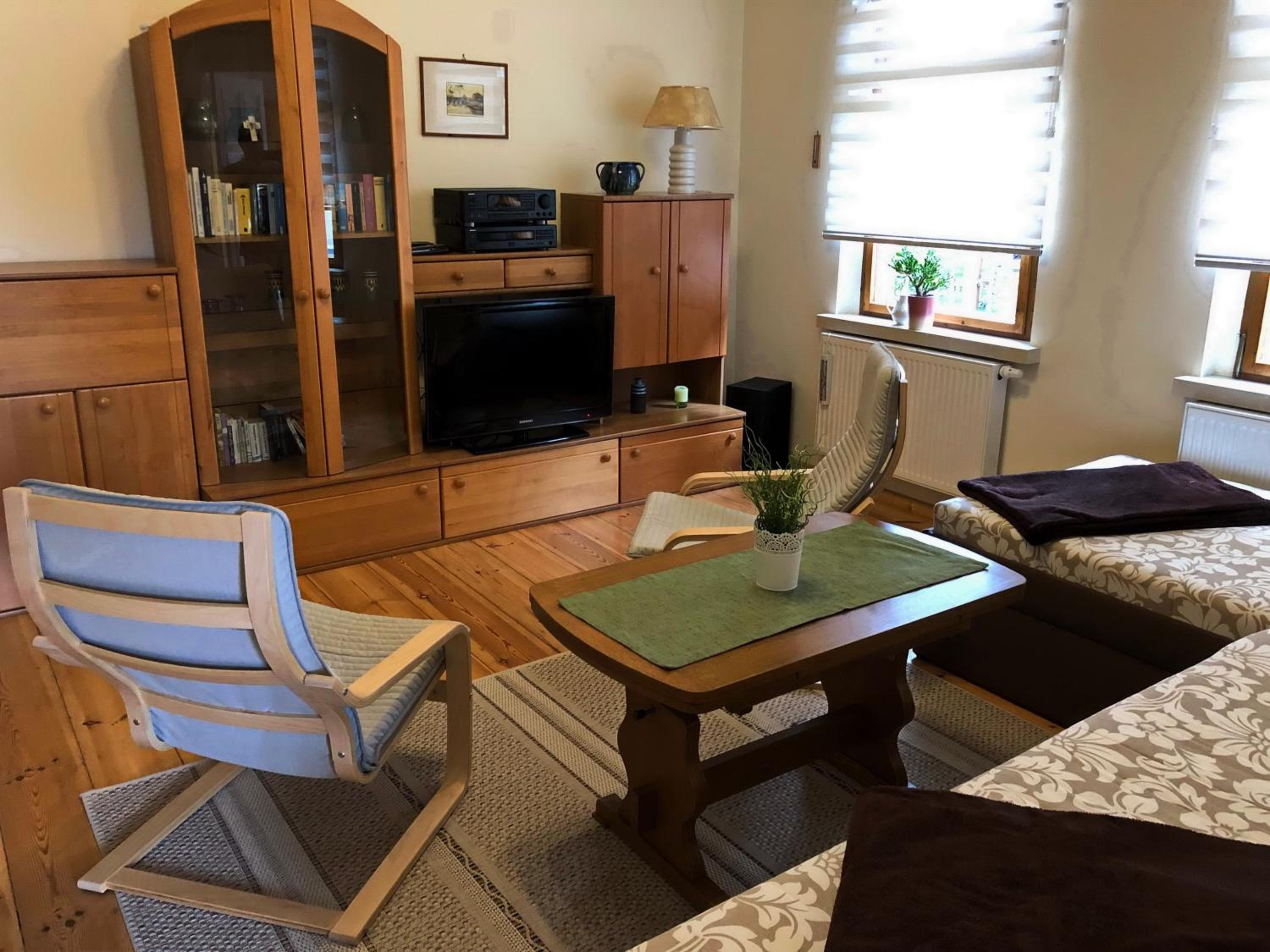 One-Bedroom Apartment photo 1