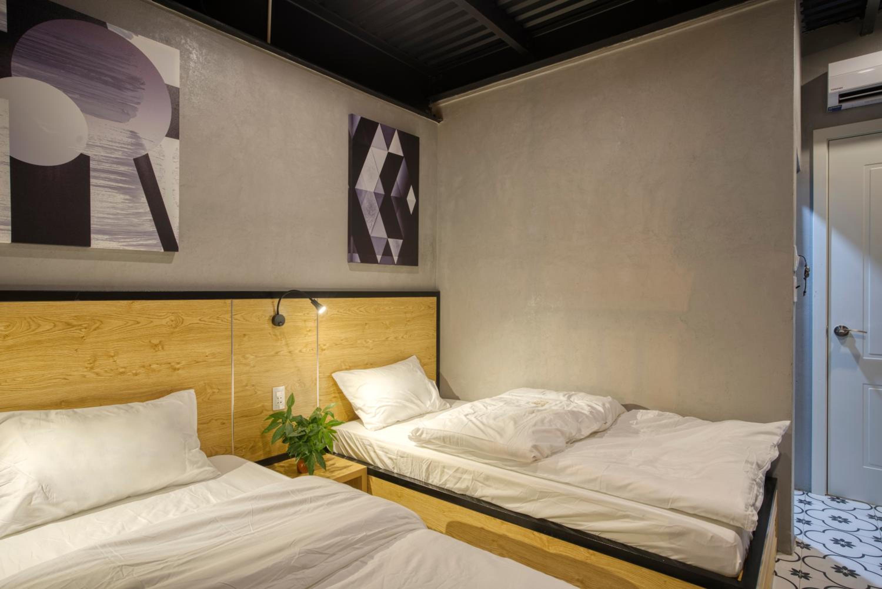 Standard Twin Room photo 3