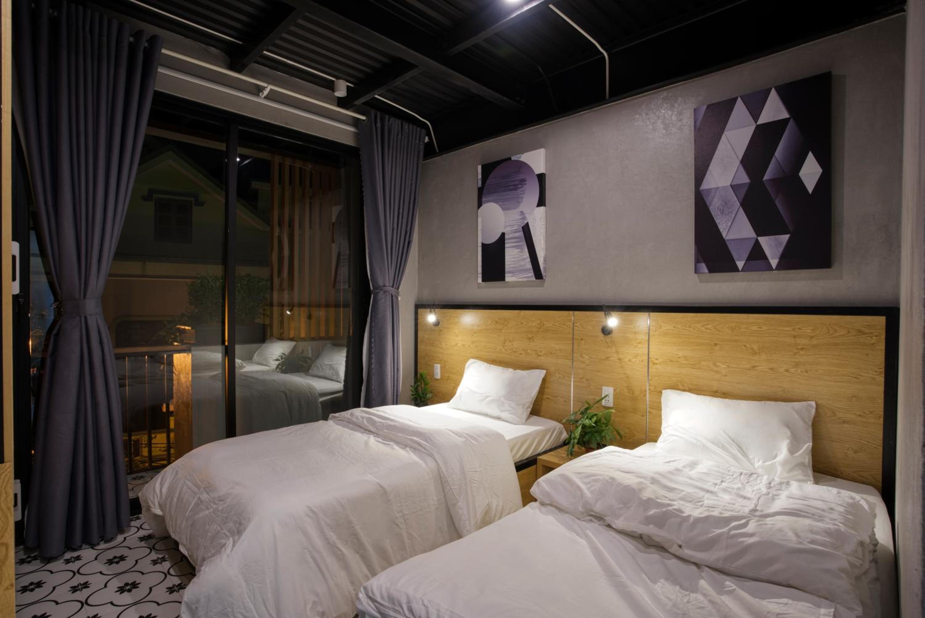 Standard Twin Room photo 2