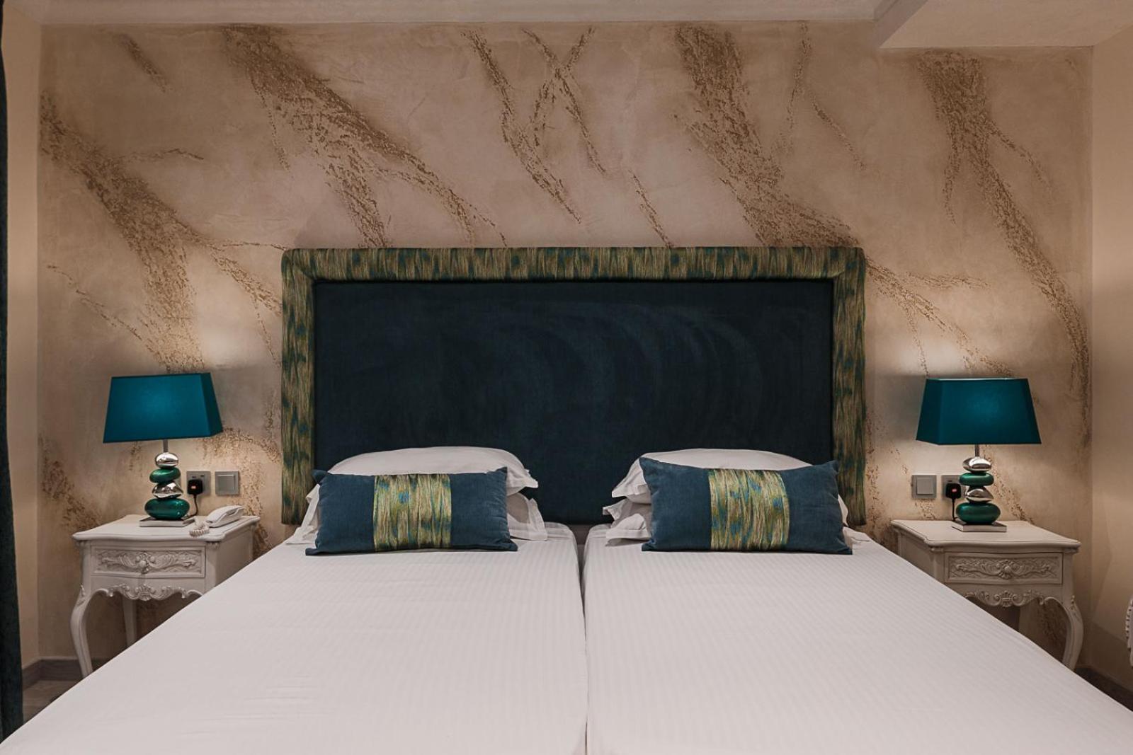Standard Double or Twin Room - Photo 23