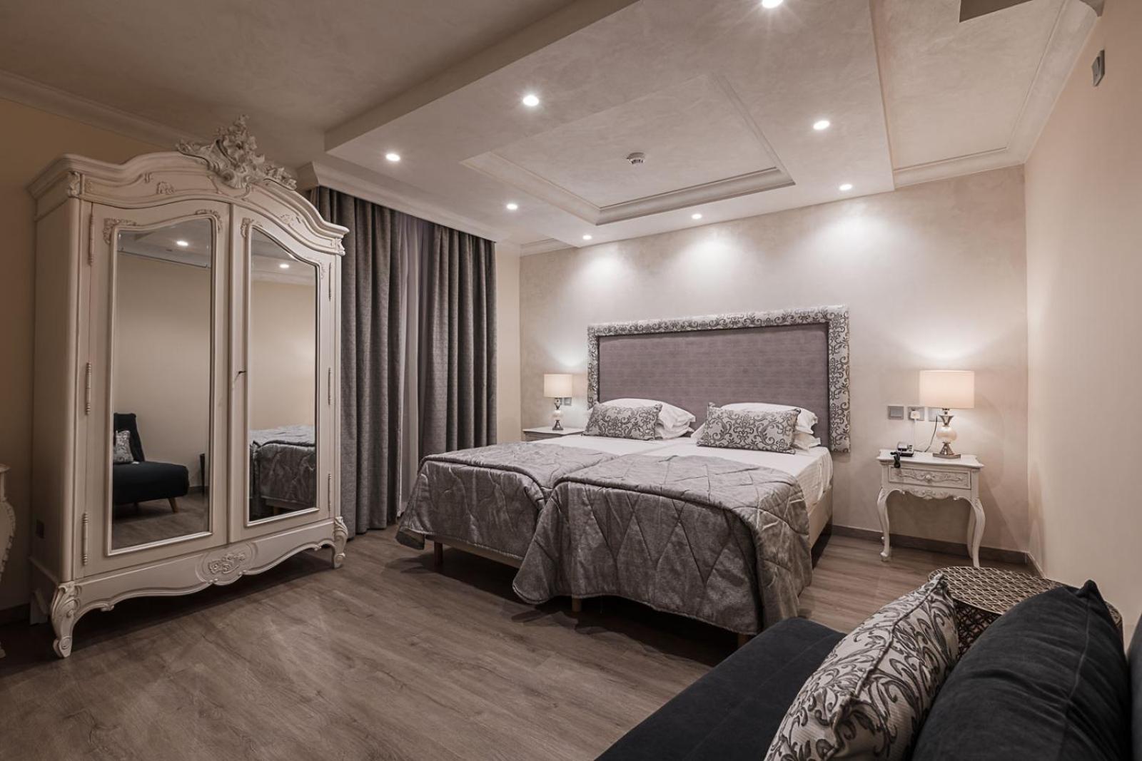 Standard Double or Twin Room - Photo 1