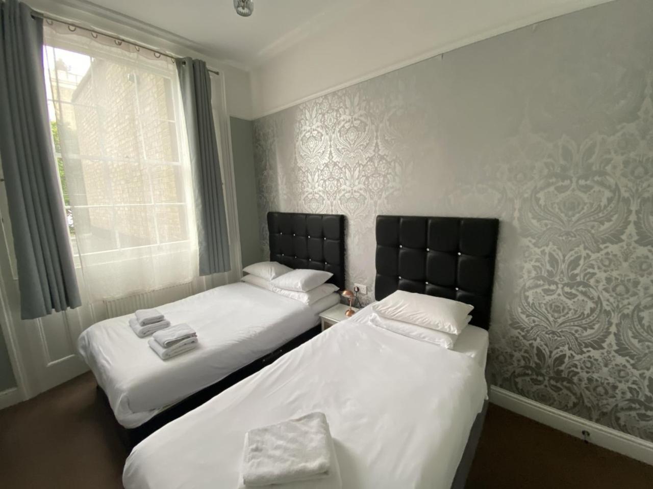 Twin Room photo 1