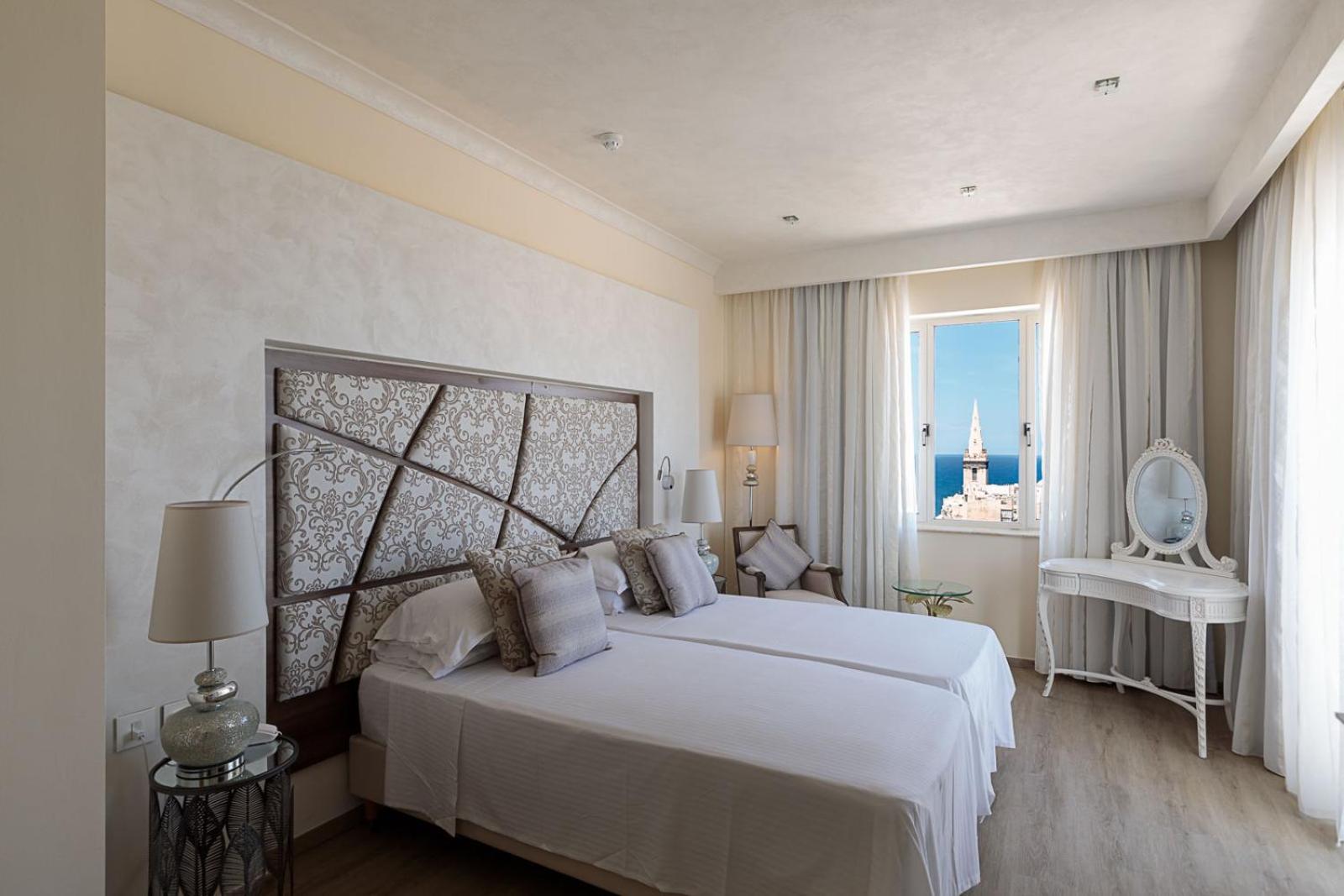 Deluxe Double or Twin Room with Sea View