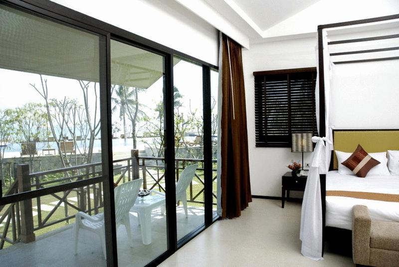 Villa with Sea View - Photo 7