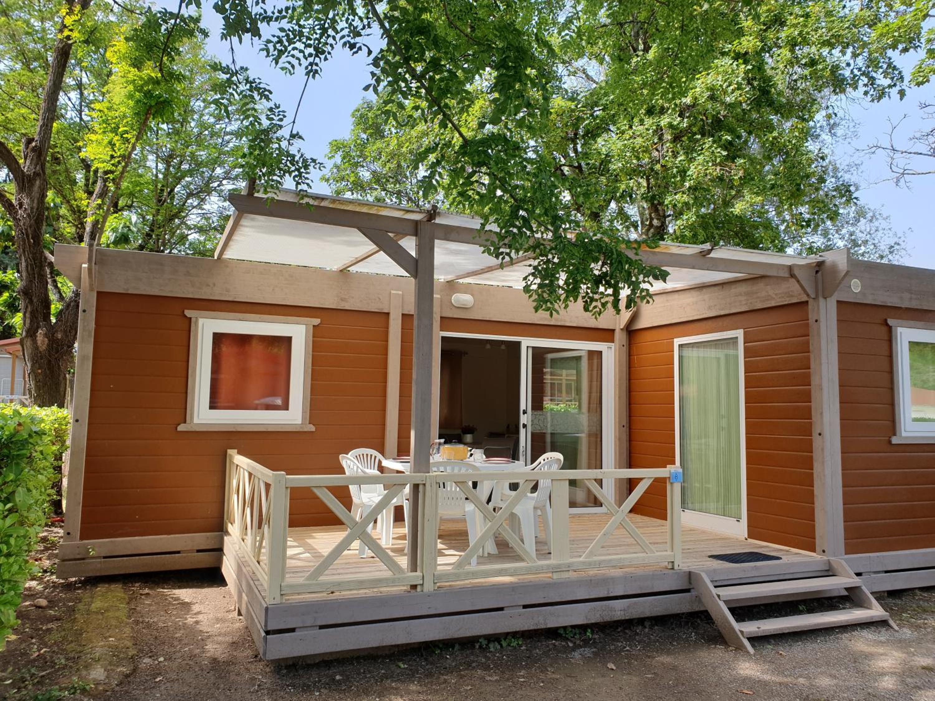 Three-Bedroom Chalet photo 1