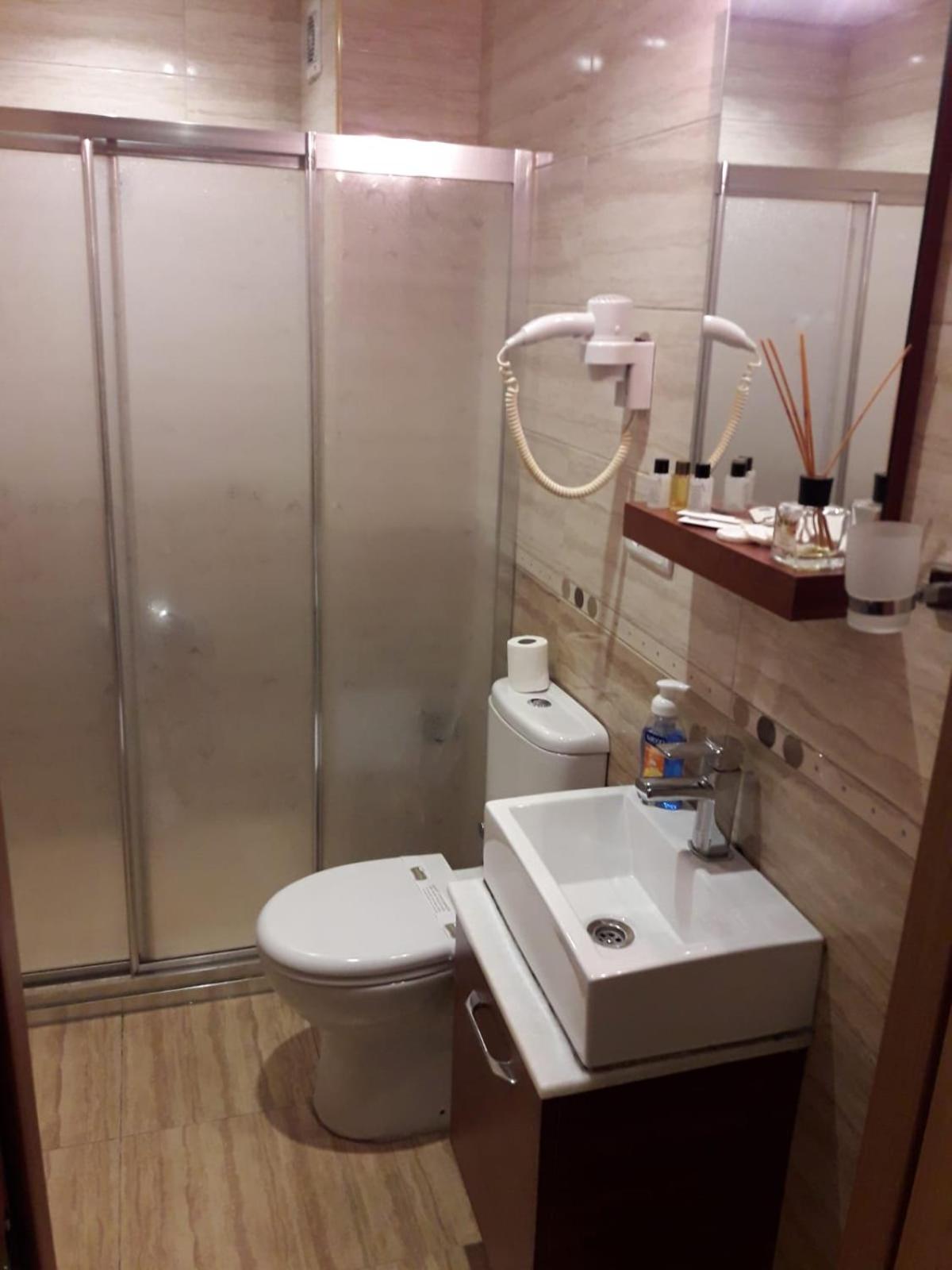 Single Room photo 3