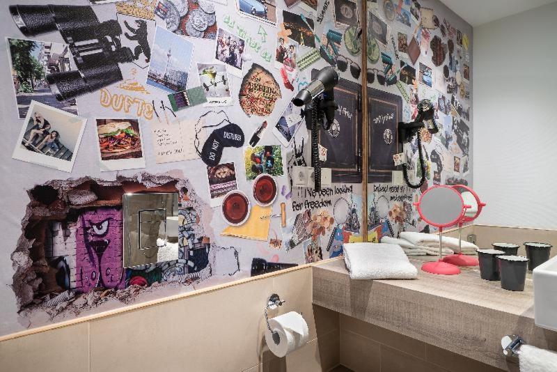 Standard Queen Room - Photo 2
