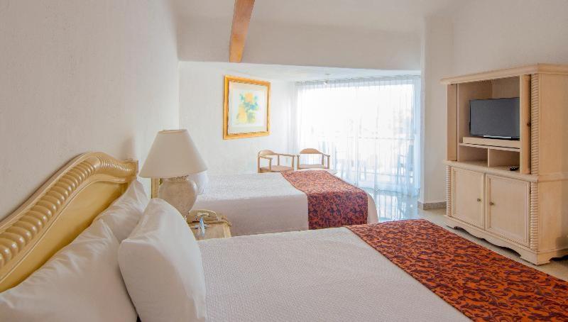 Deluxe Partial Bay View Mio Vallarta-Friendly Fun All Inclusive Plan