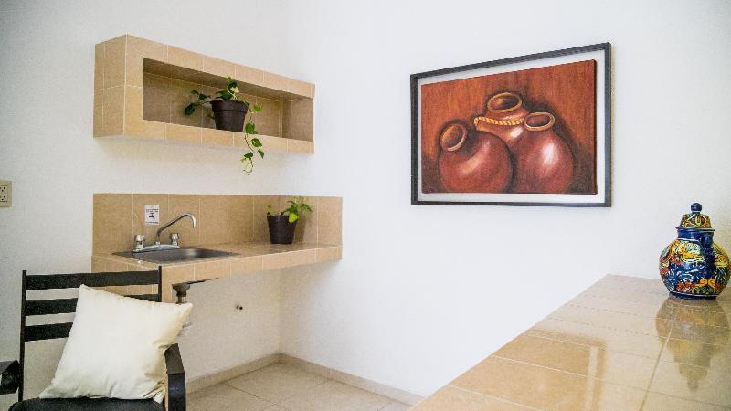 Apartment photo 2