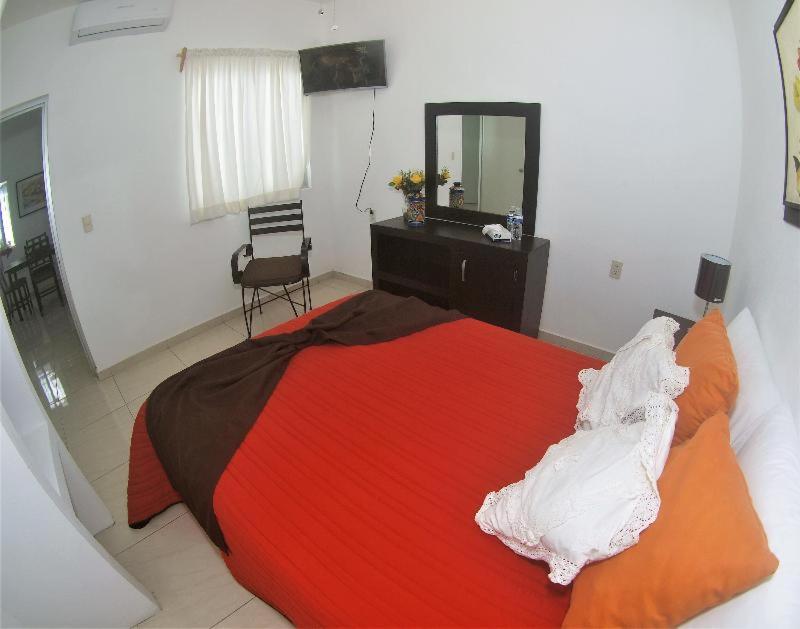 Studio Apartment photo 3