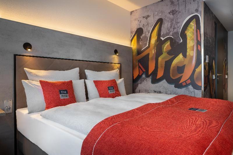 Standard Queen Room - Accessible - Photo 5