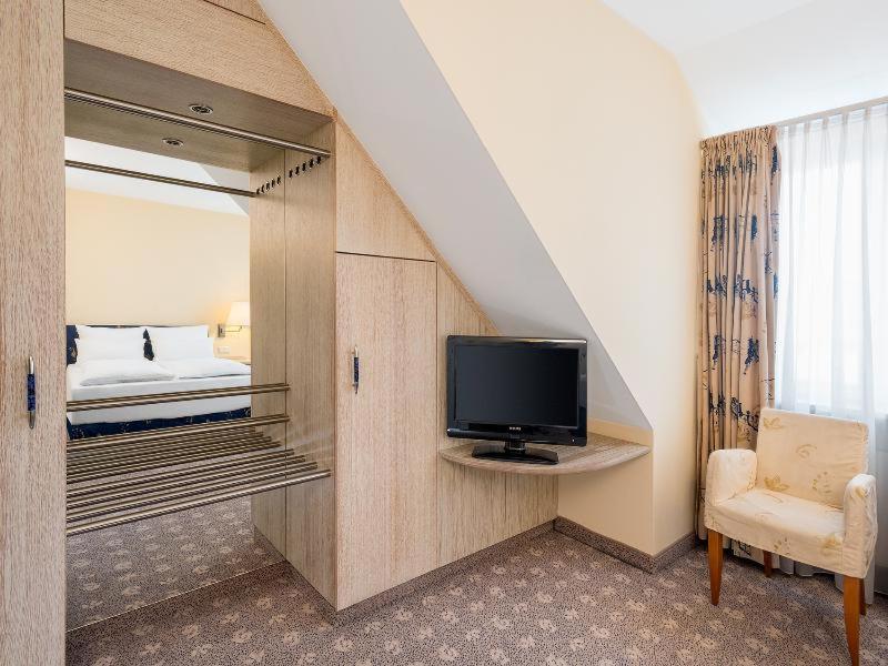 Palais Executive King Room
