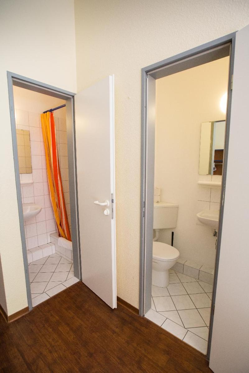 Budget Double or Twin Room - Photo 3