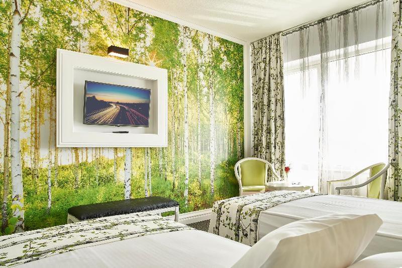 Standard Double Room - Photo 13