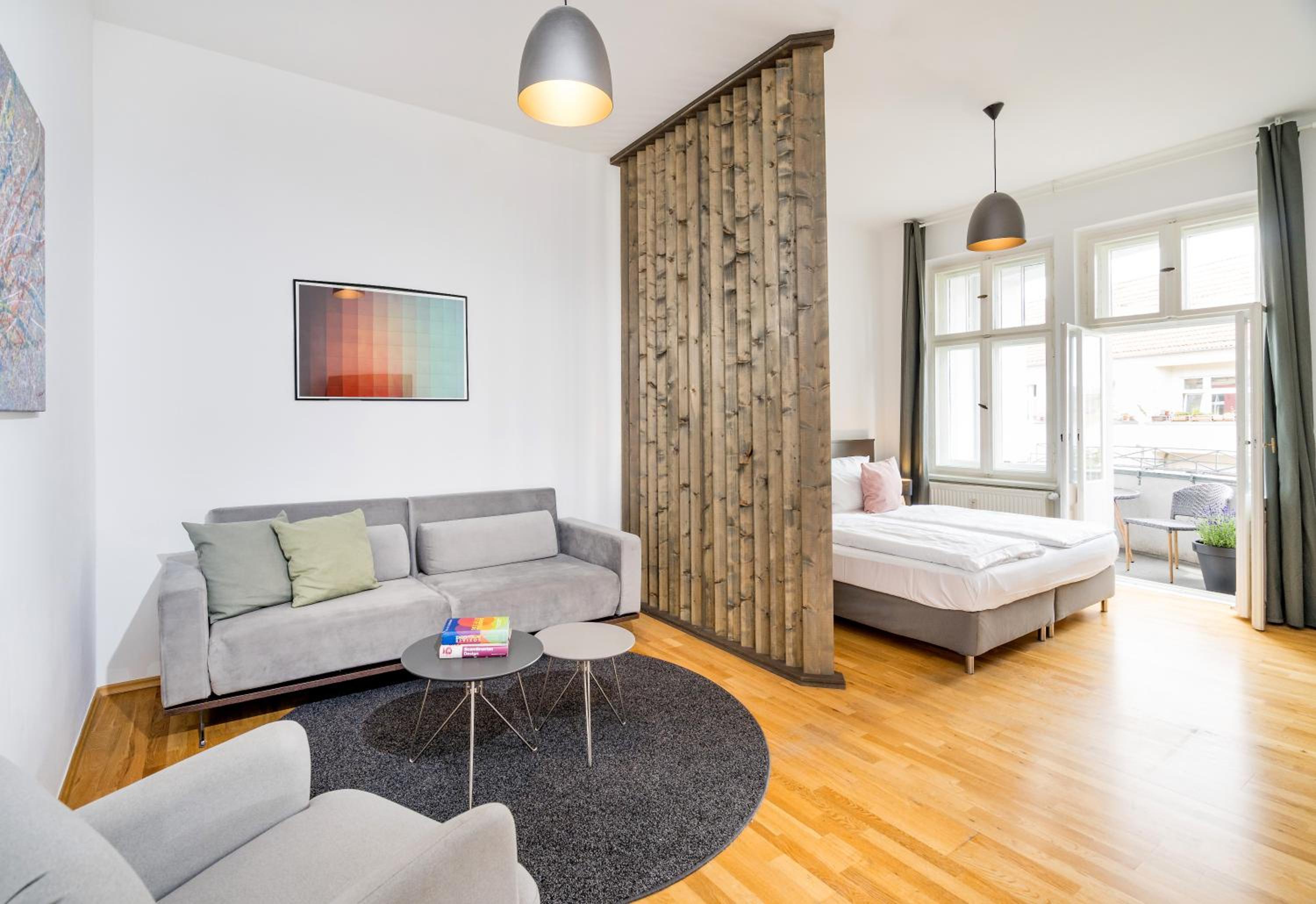 Apartment with Balcony photo 1