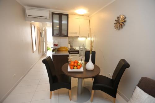 Double or Twin Studio with Terrace photo 2