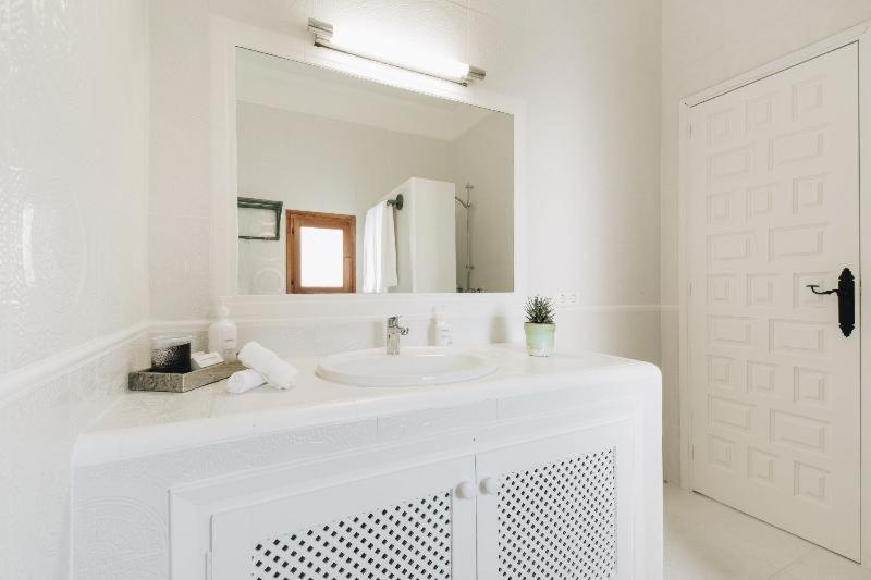 Habitación #63942917