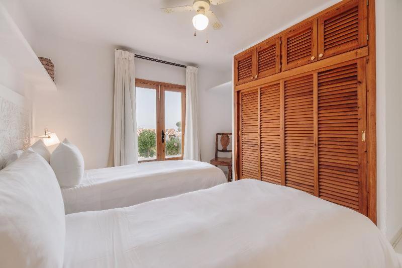 Habitación #63942920