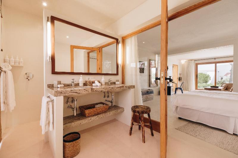 Habitación #63942921