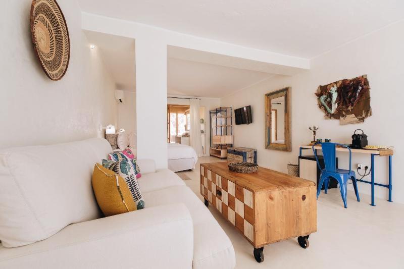 Habitación #63942921