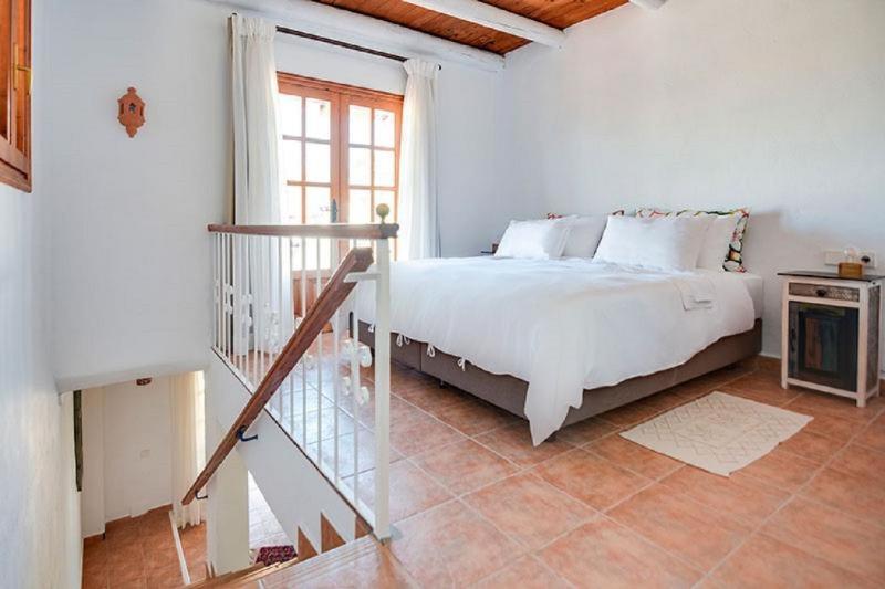 Habitación #63942924