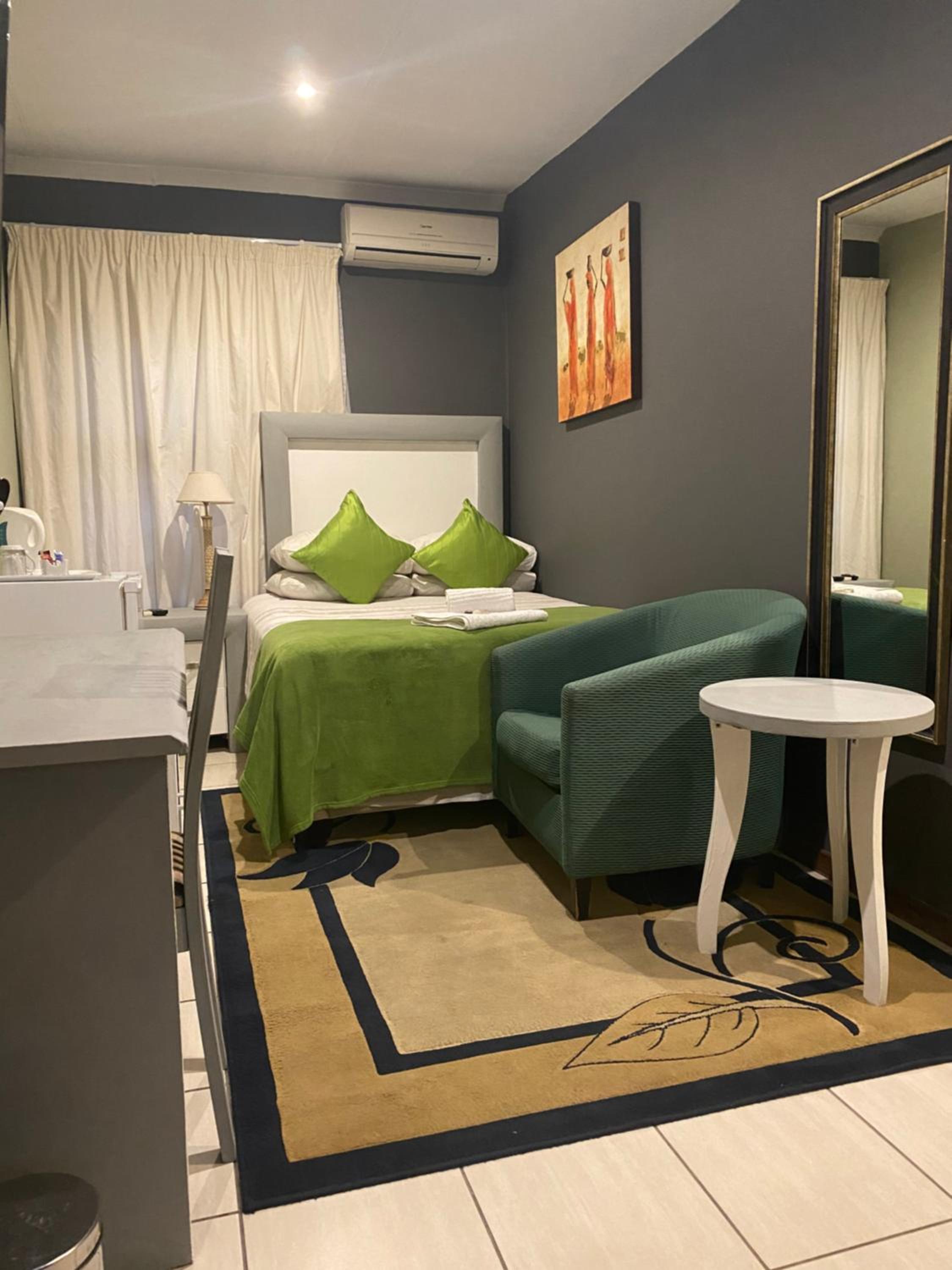 Standard Double Room photo 1