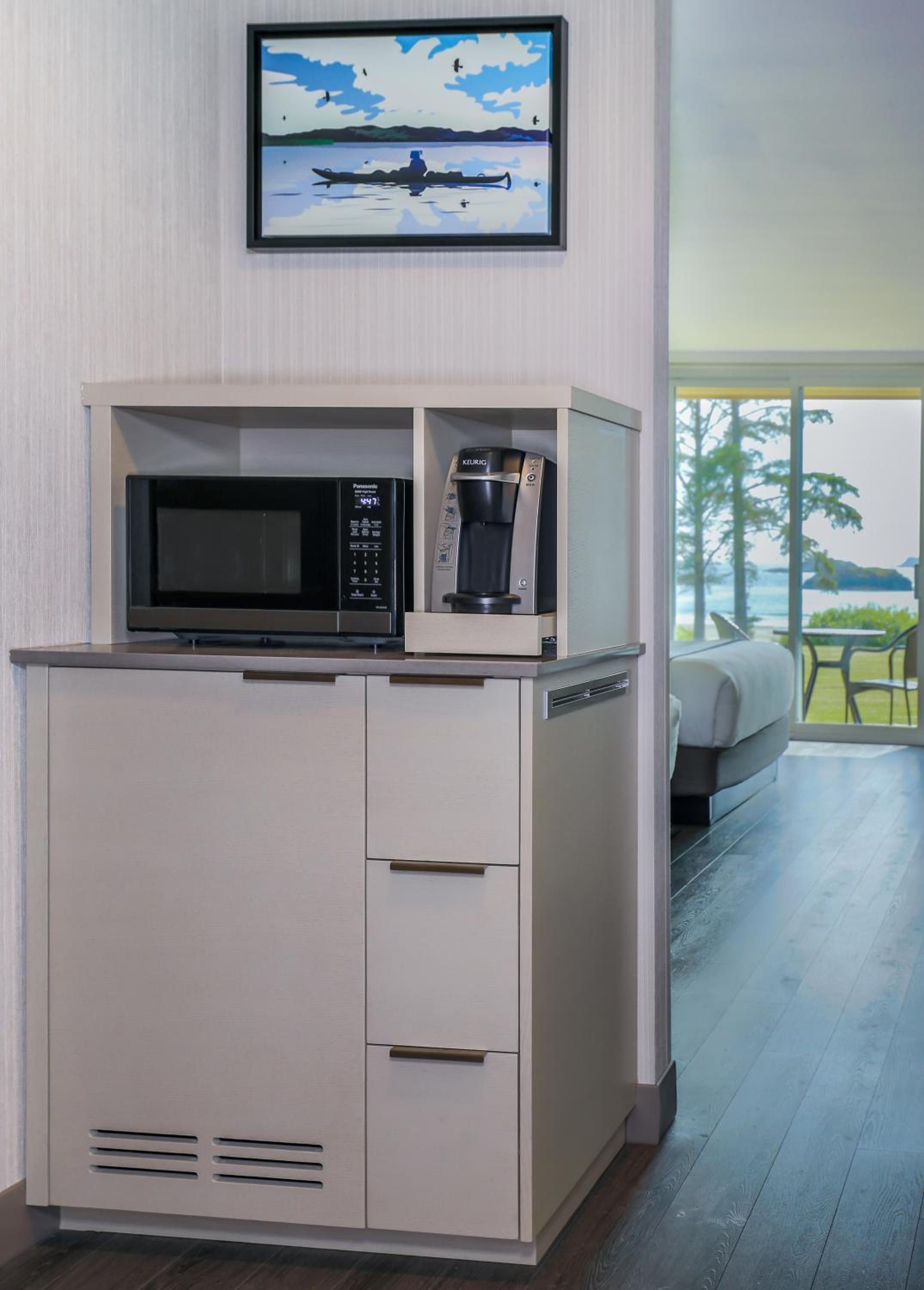 King Room with Ocean View - Non-Smoking thumbnail 5