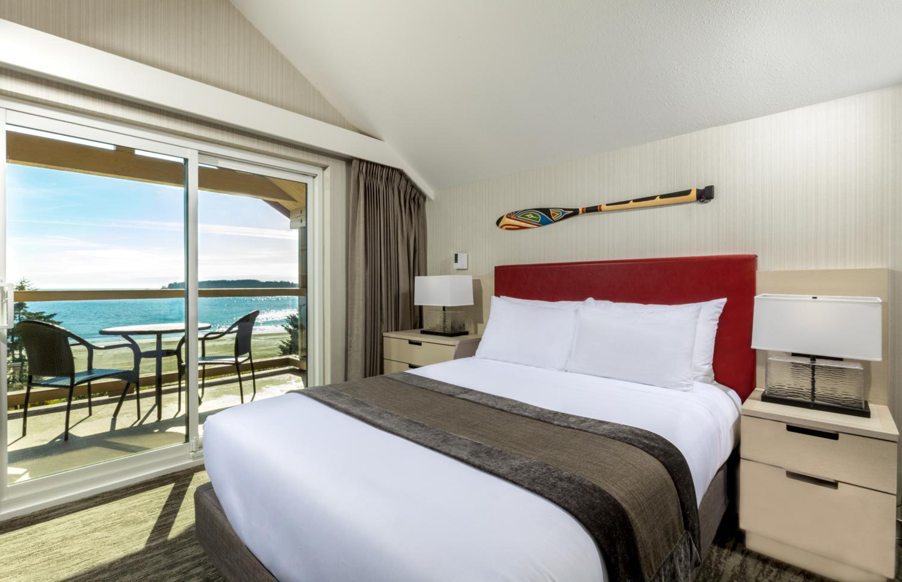 Queen Room With Sofa Bed And Balcony - Ocean View/Non-Smoking