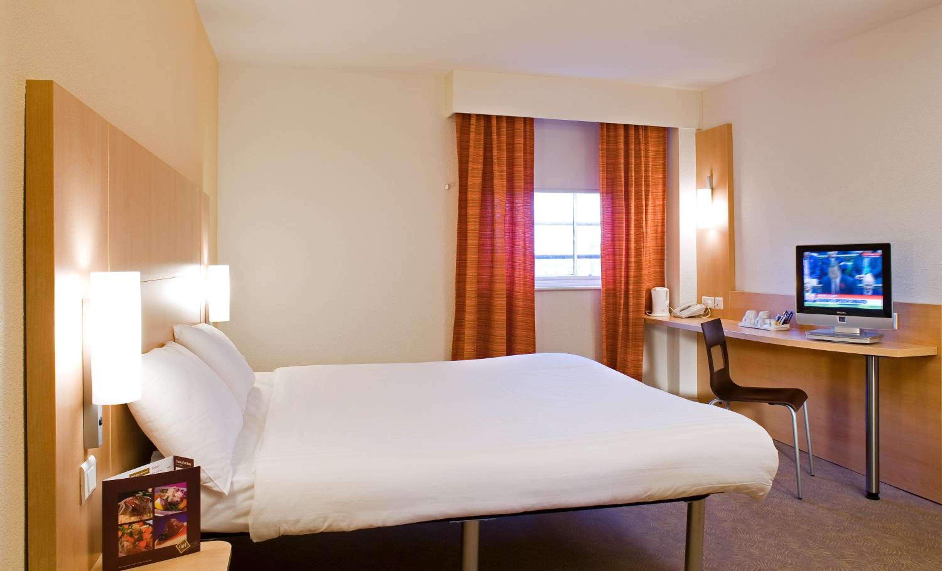 Double Room - Photo 11